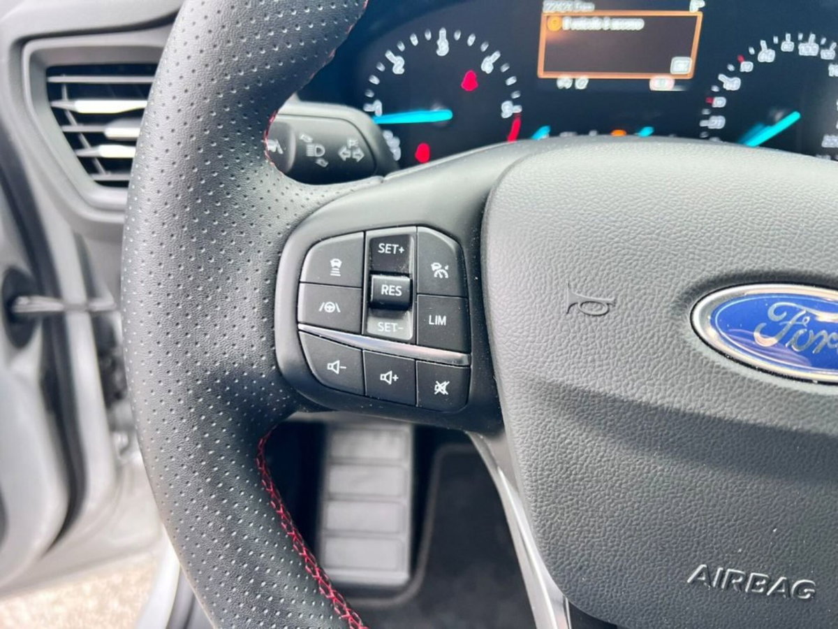 Ford Focus 1.5 EcoBlue 115 CV automatico 5p. ST-Line Style (11)