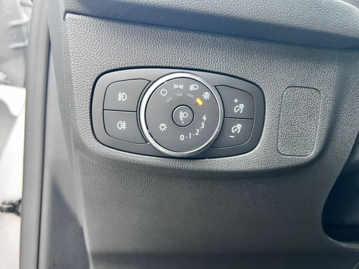 Ford Focus 1.5 EcoBlue 115 CV automatico 5p. ST-Line Style (16)