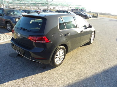 Volkswagen Golf 1.0 TSI 85 CV 5p. Trendline BlueMotion Technology (3)