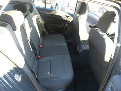 Volkswagen Golf 1.0 TSI 85 CV 5p. Trendline BlueMotion Technology (7)