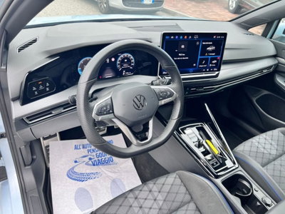 Volkswagen Golf 2.0 TDI 150 CV DSG SCR R-Line (10)