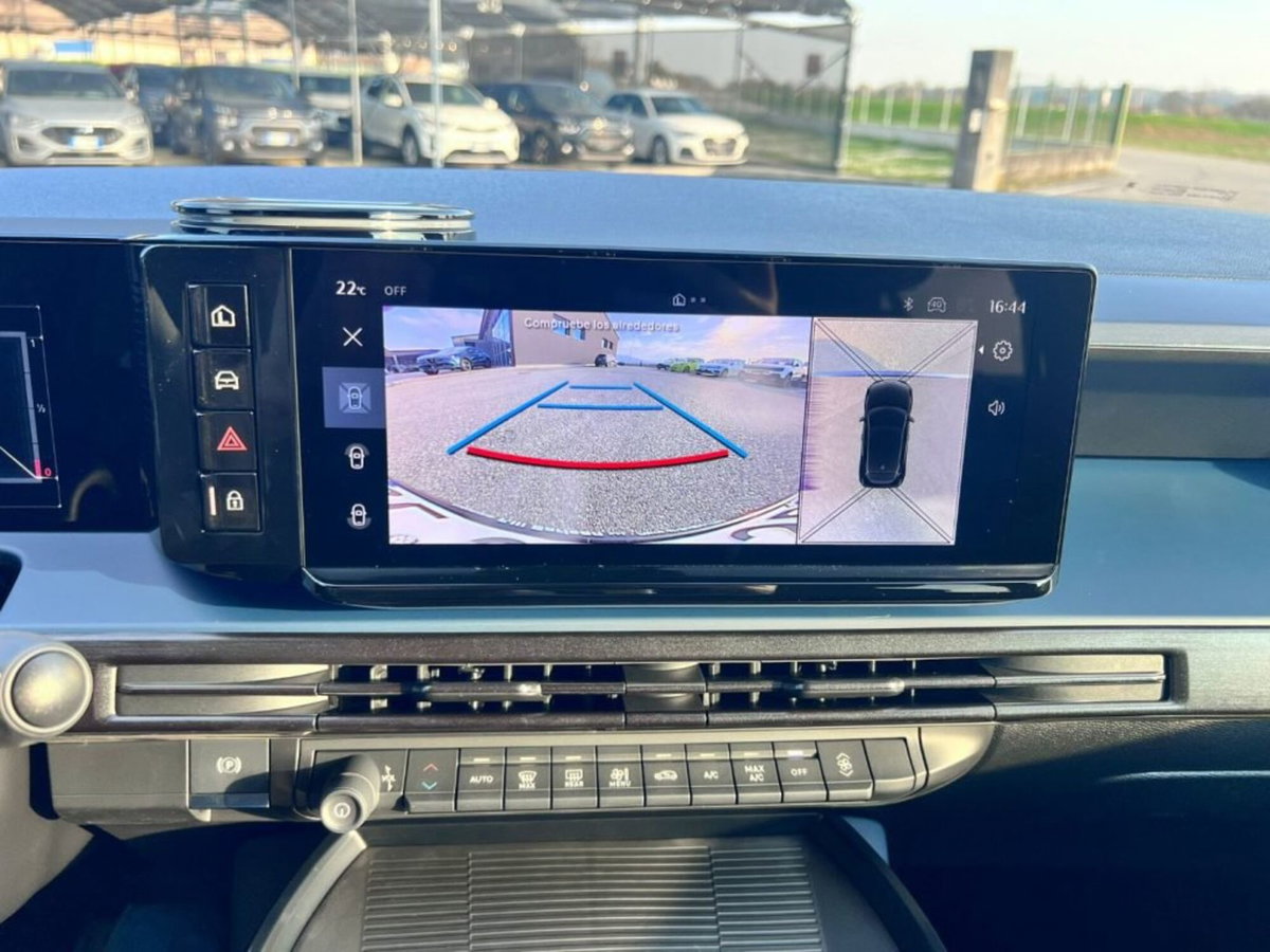 Lancia Ypsilon 1.2 mhev Edizione Cassina e-dct (11)