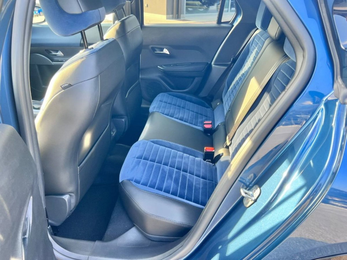 Lancia Ypsilon 1.2 mhev Edizione Cassina e-dct (7)