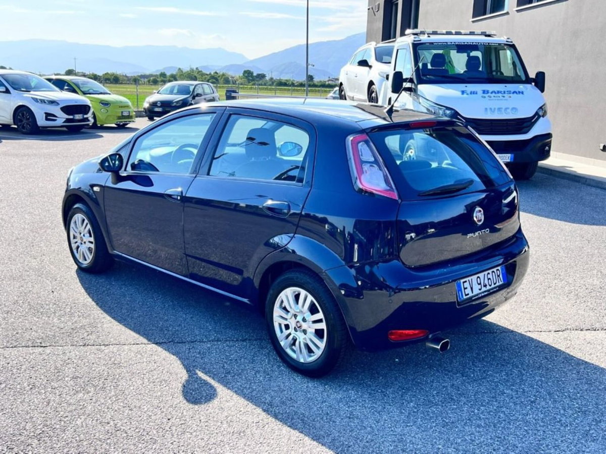 Fiat Punto 1.3 MJT II 75 CV 5 porte Lounge (3)