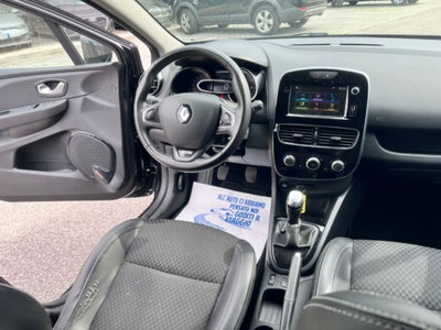 Renault Clio TCe 12V 75 CV 5 porte Moschino Zen (13)