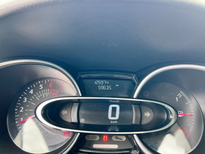 Renault Clio TCe 12V 75 CV 5 porte Moschino Zen (14)