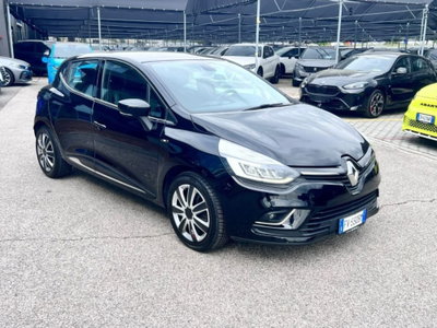 Renault Clio TCe 12V 75 CV 5 porte Moschino Zen (2)
