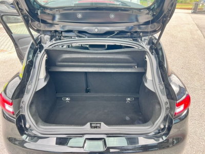 Renault Clio TCe 12V 75 CV 5 porte Moschino Zen (8)