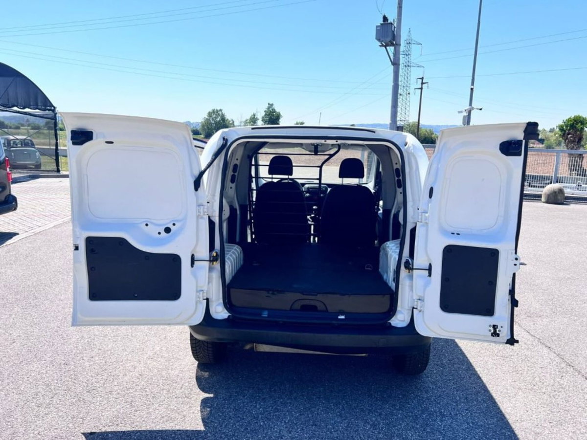 Fiat Fiorino 1.4 8V Furgone Natural Power (8)