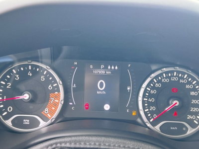 Jeep Renegade 1.3 T4 DDCT Longitude (12)