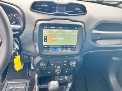 Jeep Renegade 1.3 T4 DDCT Longitude (13)