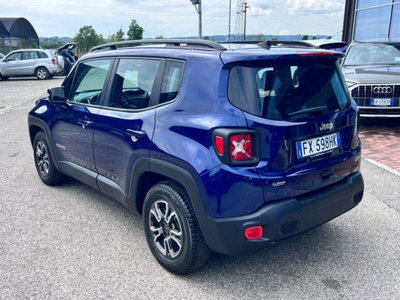 Jeep Renegade 1.3 T4 DDCT Longitude (4)