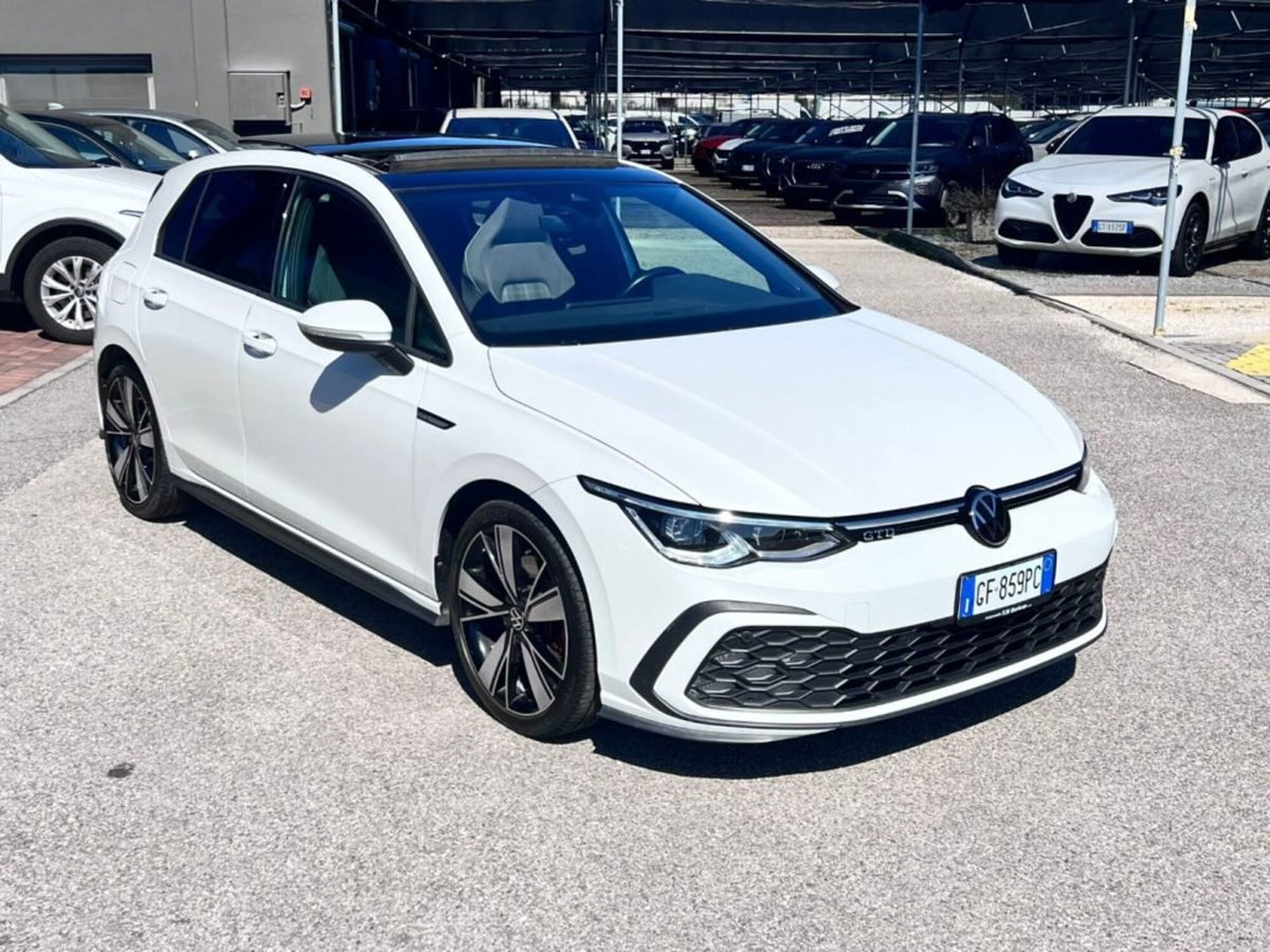Volkswagen Golf 2.0 TDI GTD DSG (2)