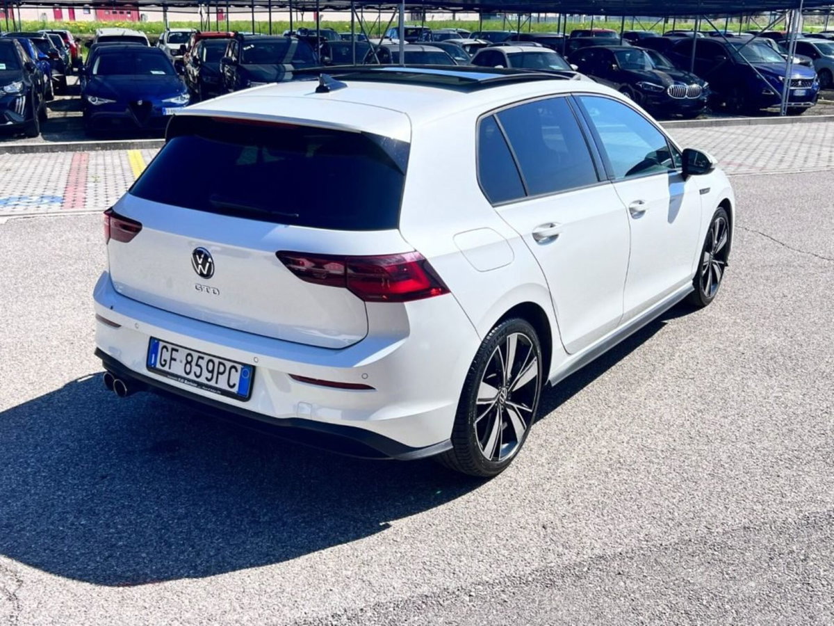 Volkswagen Golf 2.0 TDI GTD DSG (3)