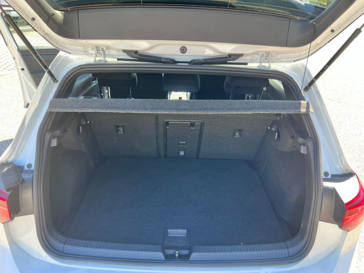 Volkswagen Golf 2.0 TDI GTD DSG (8)