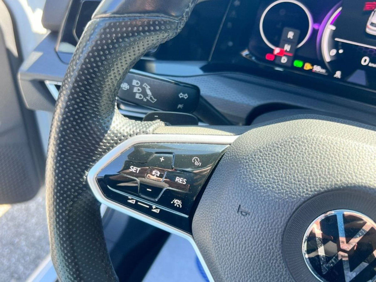Volkswagen Golf 2.0 TDI GTD DSG (9)