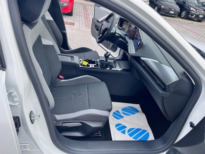 Opel Astra 1.2 Turbo 110 CV Elegance (7)