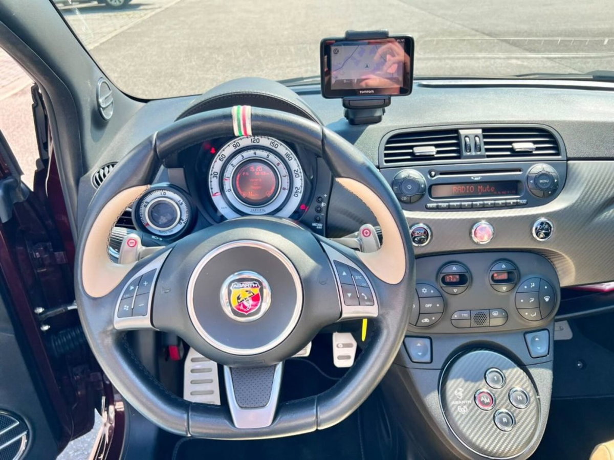 Abarth 695 Cabrio 1.4 t-jet 180cv (11)