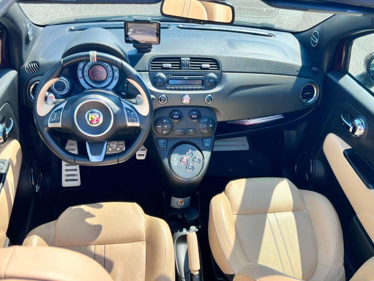 Abarth 695 Cabrio 1.4 t-jet 180cv (8)