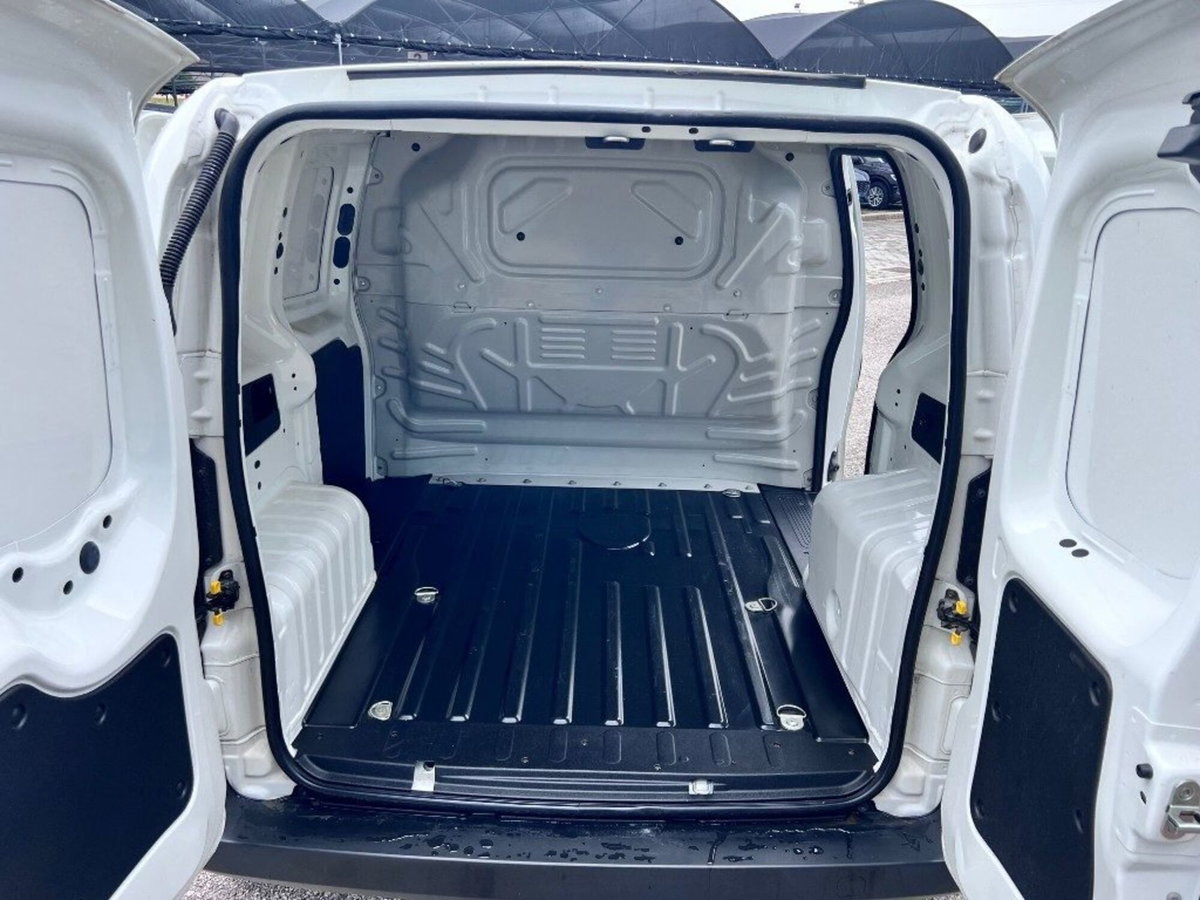 Fiat Fiorino QUBO 1.3 MJT 95CV SX (N1) (7)