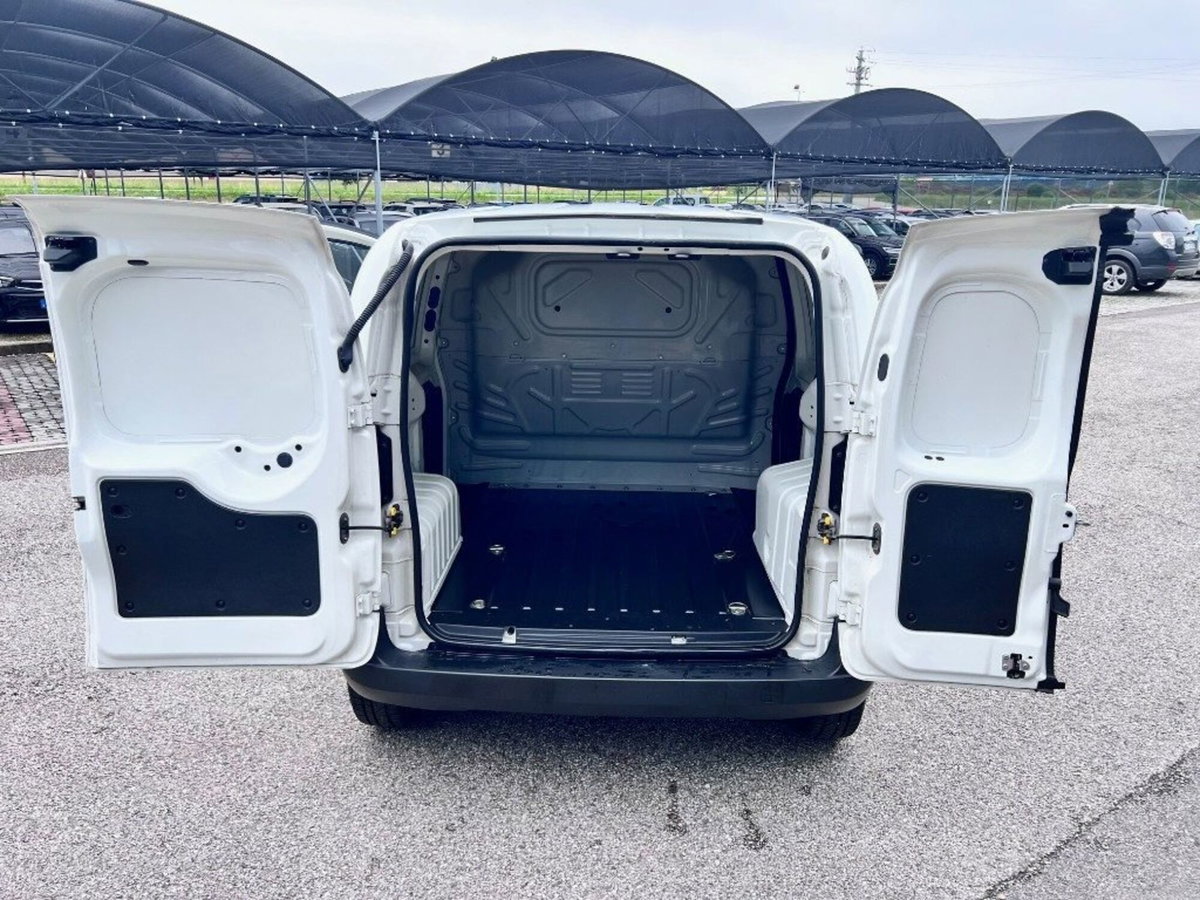 Fiat Fiorino QUBO 1.3 MJT 95CV SX (N1) (9)