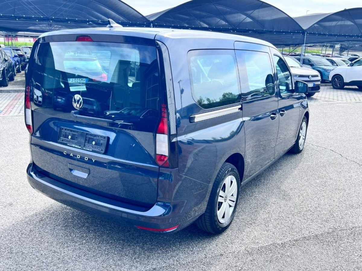 Volkswagen Caddy 2.0 TDI 122 CV Style Maxi (3)