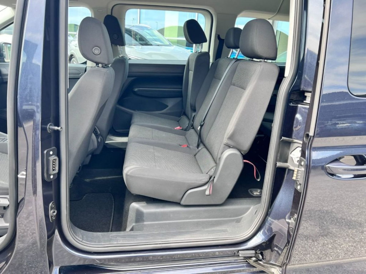 Volkswagen Caddy 2.0 TDI 122 CV Style Maxi (7)
