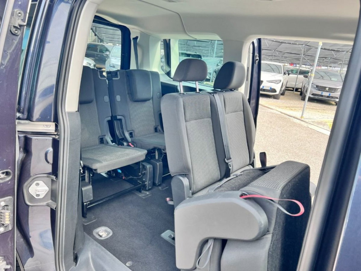 Volkswagen Caddy 2.0 TDI 122 CV Style Maxi (8)