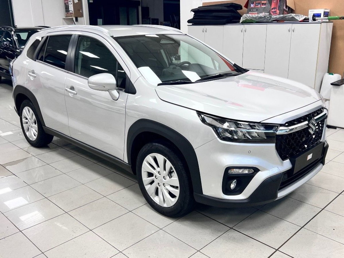Suzuki S-Cross 1.4 Hybrid 4WD AllGrip A/T Starview (2)