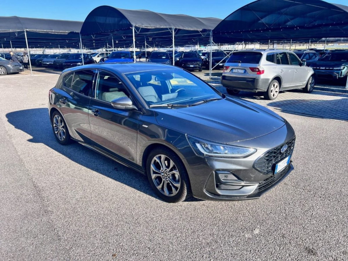 Ford Focus 1.0 EcoBoost Hybrid 125 CV 5p. ST-Line (2)
