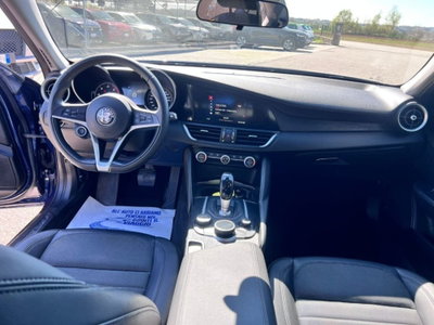 Alfa Romeo Giulia 2.2 Turbodiesel 160 CV AT8 Super (16)