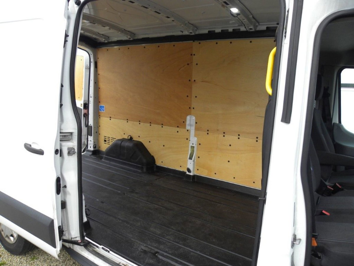 Ford Transit Furgone 330 2.0TDCi EcoBlue 130 aut. PM-TM Furgone Trend (8)