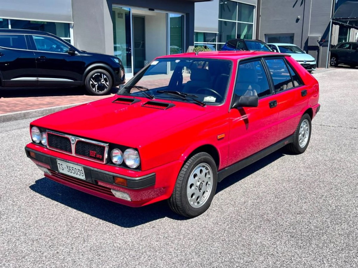 Lancia Delta turbo HF 4WD