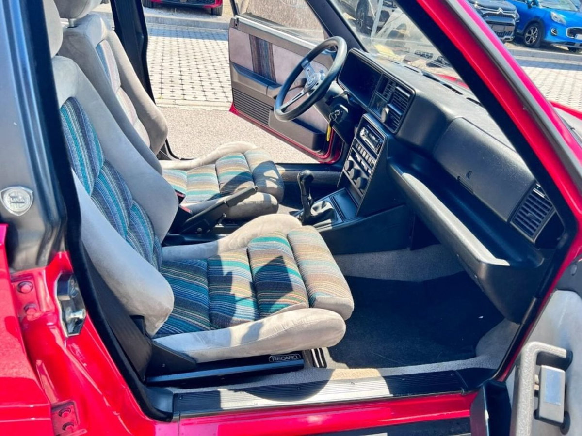Lancia Delta turbo HF 4WD (6)