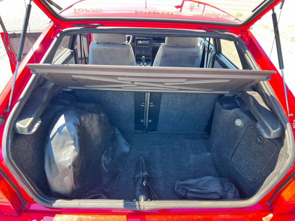 Lancia Delta turbo HF 4WD (8)