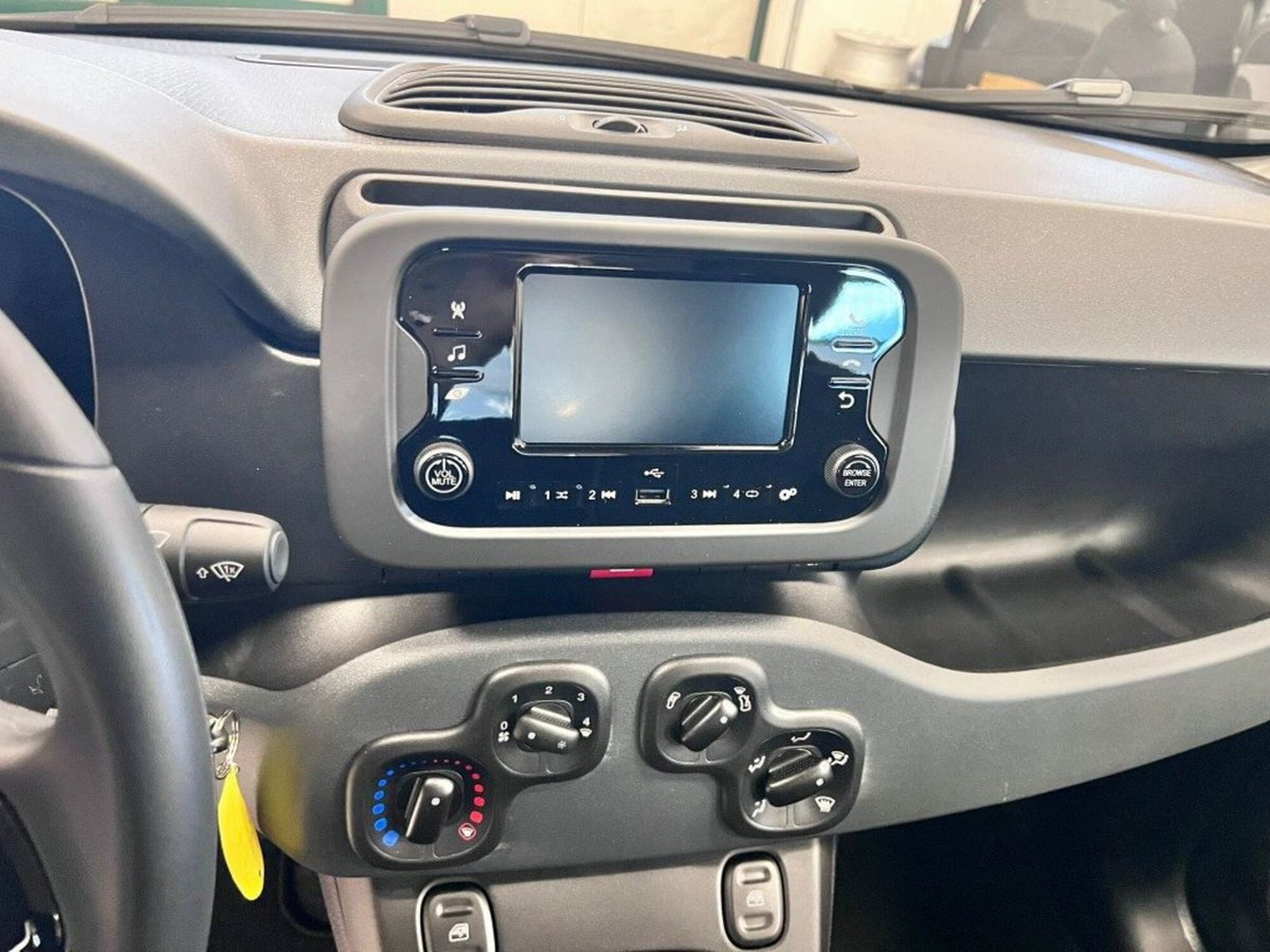 Fiat Panda 1.0 firefly hybrid Icon s&s 70cv (10)