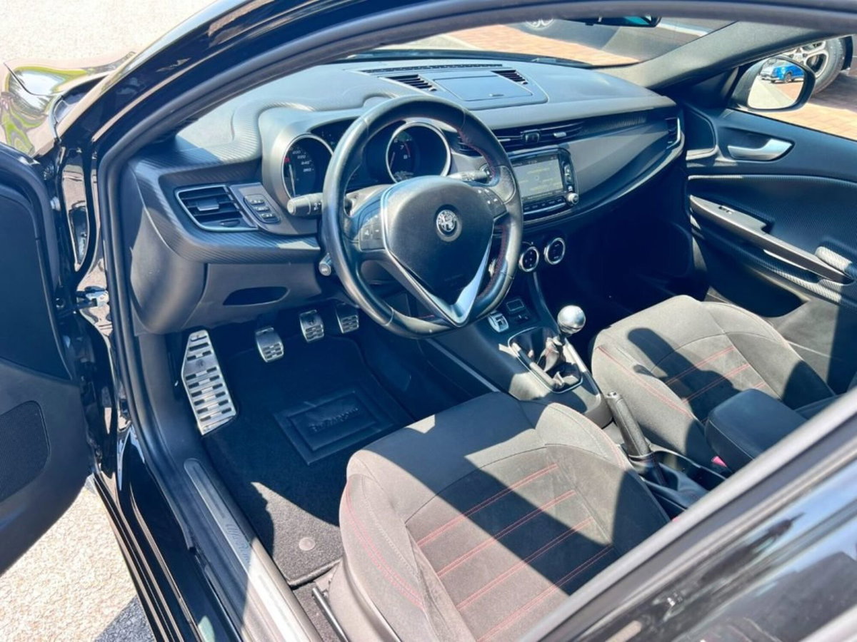 Alfa Romeo Giulietta 1.4 Turbo Sprint 120cv (13)