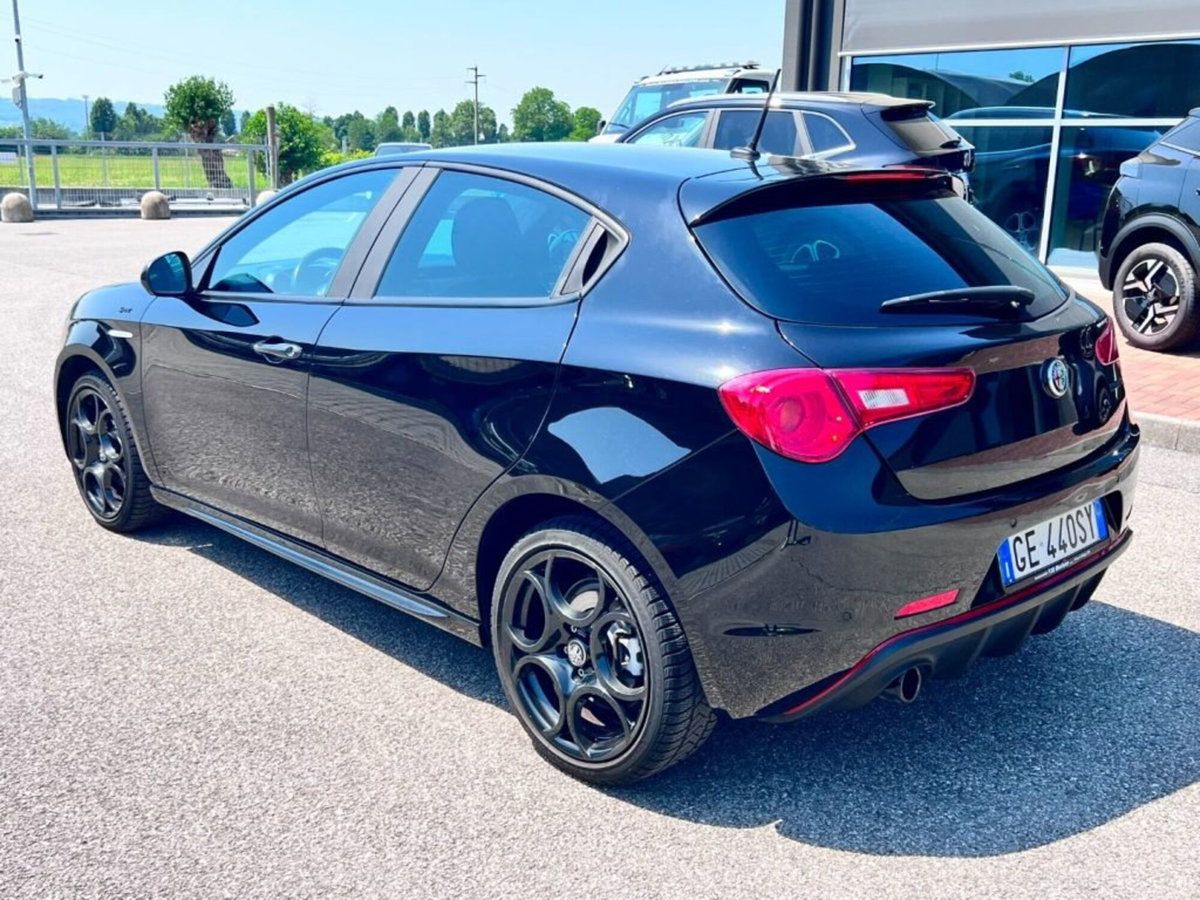 Alfa Romeo Giulietta 1.4 Turbo Sprint 120cv (4)