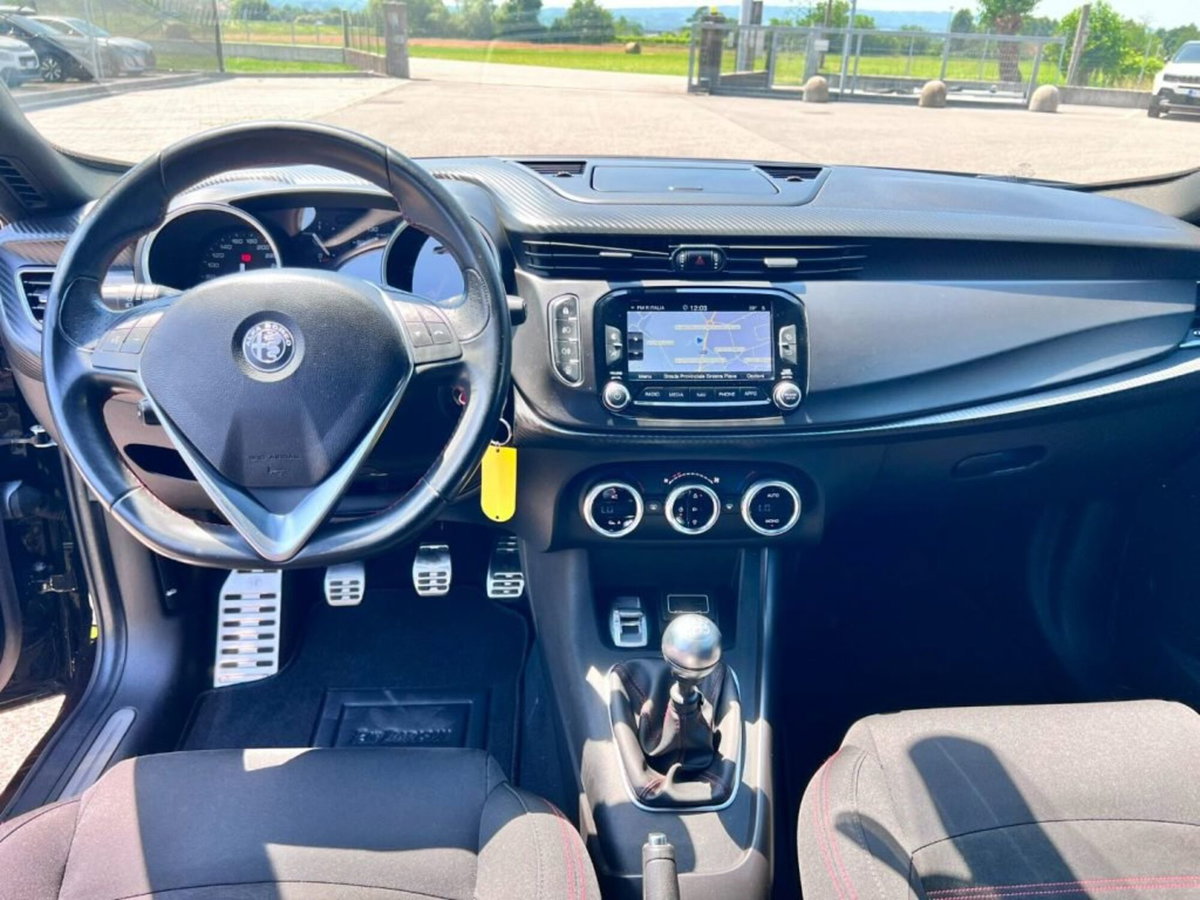 Alfa Romeo Giulietta 1.4 Turbo Sprint 120cv (9)