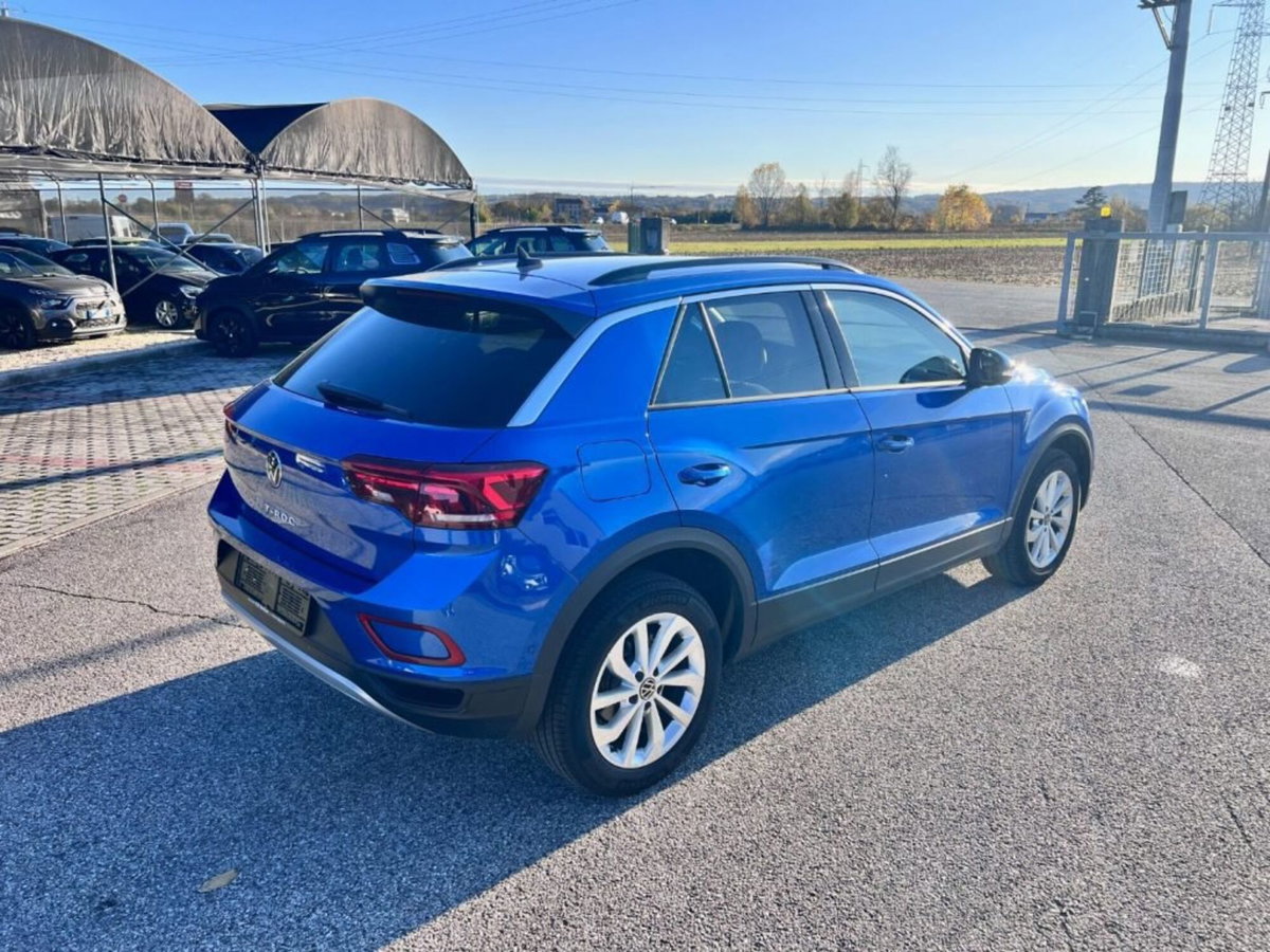 Volkswagen T-Roc 1.0 TSI Life (3)