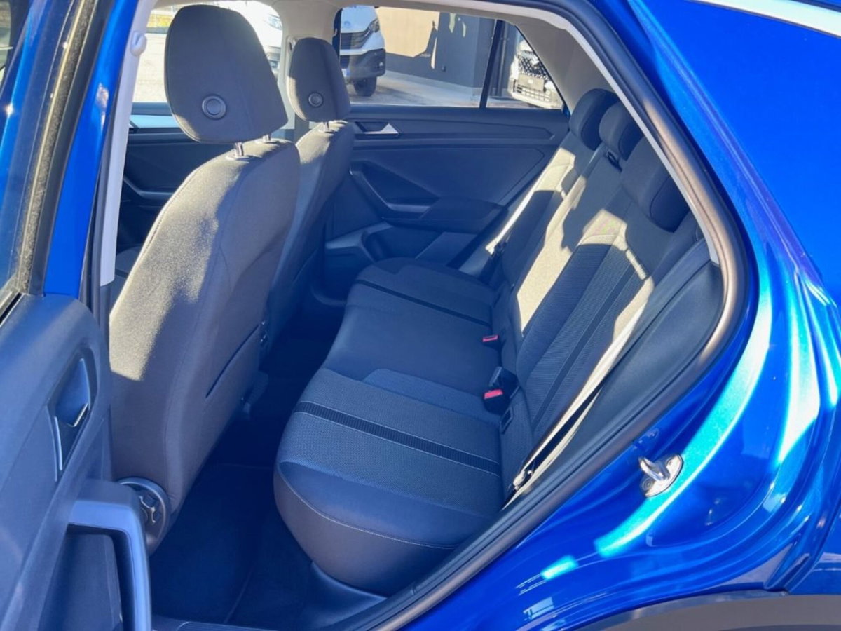 Volkswagen T-Roc 1.0 TSI Life (6)