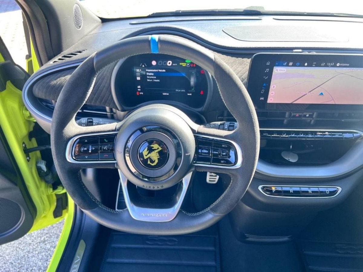 Abarth 500e Cabrio 42 kWh Turismo (12)
