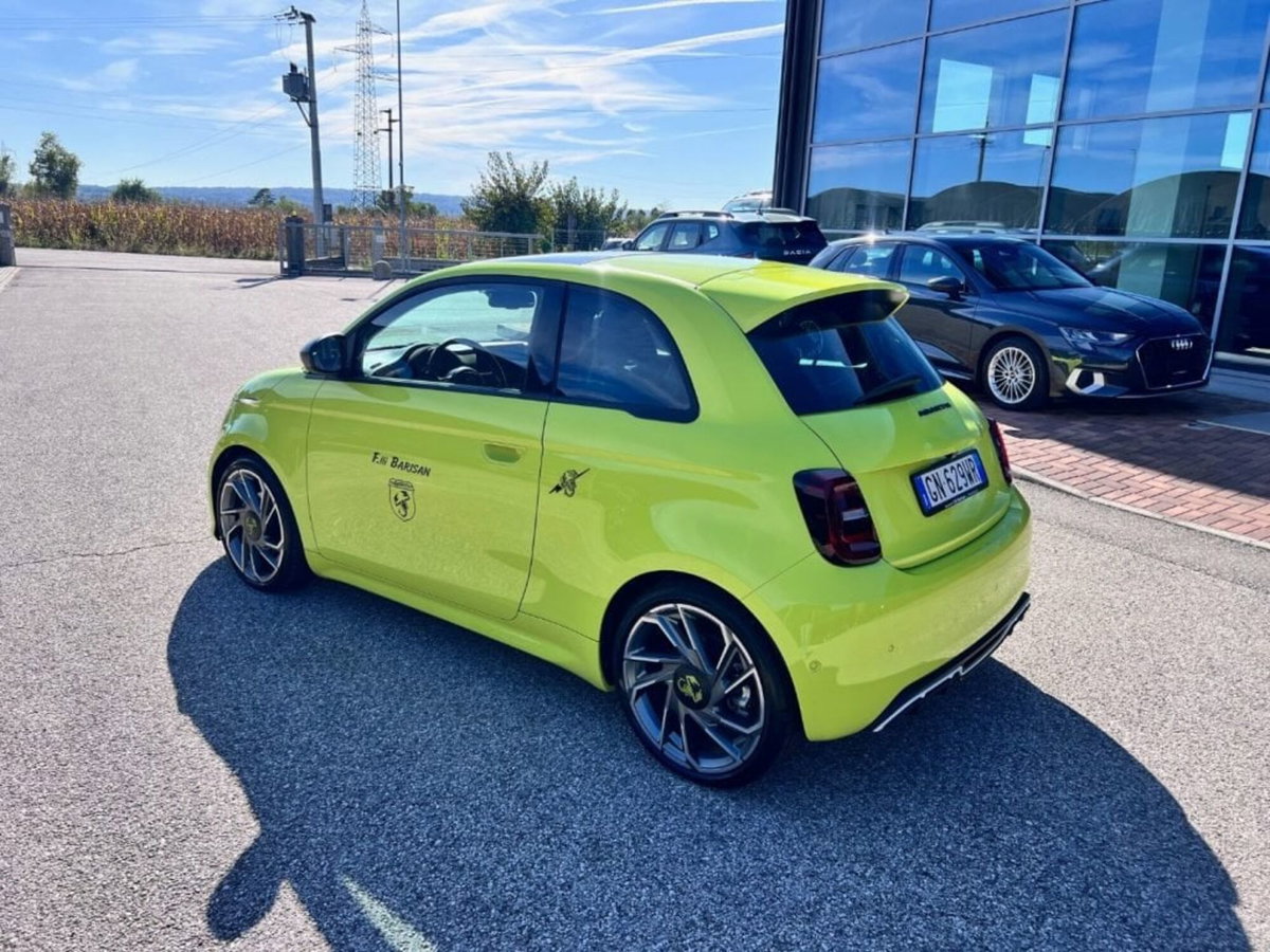 Abarth 500e Cabrio 42 kWh Turismo (4)