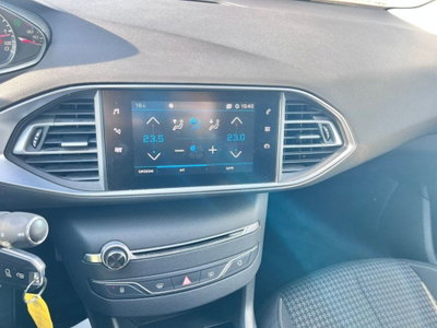 Peugeot 308 SW BlueHDi 130 S&S Business (11)