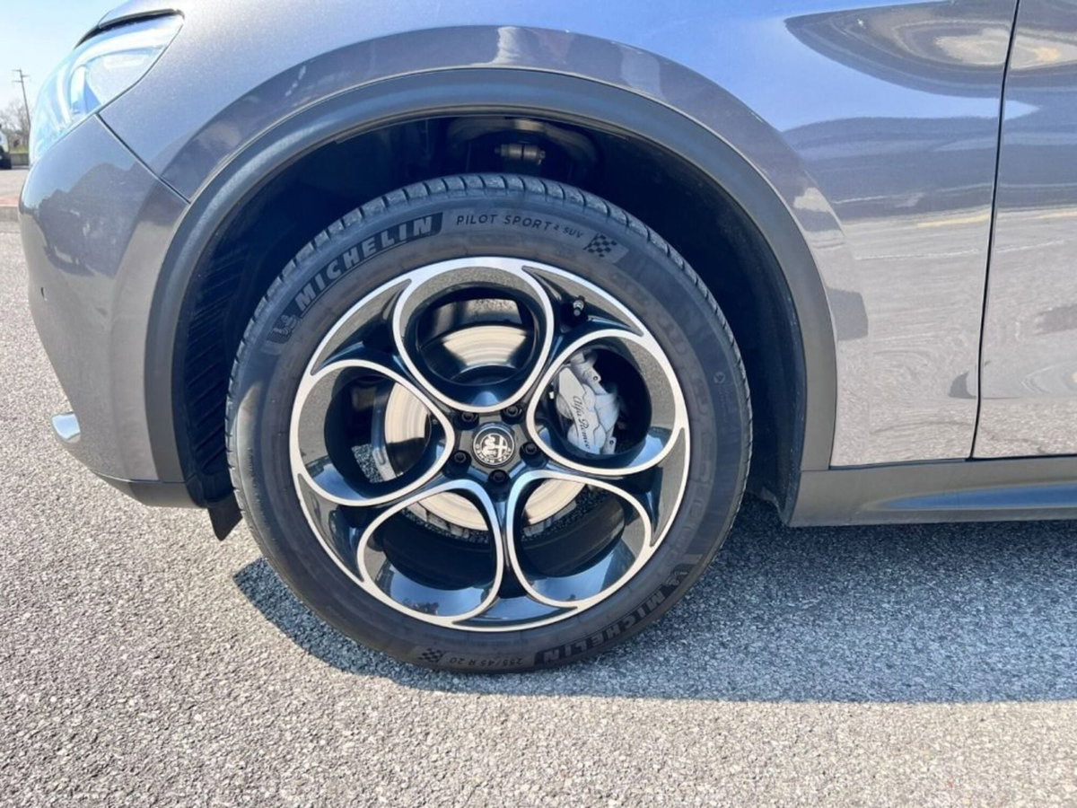 Alfa Romeo Stelvio Stelvio 2.2 Turbodiesel 210 CV AT8 Q4 Executive (11)