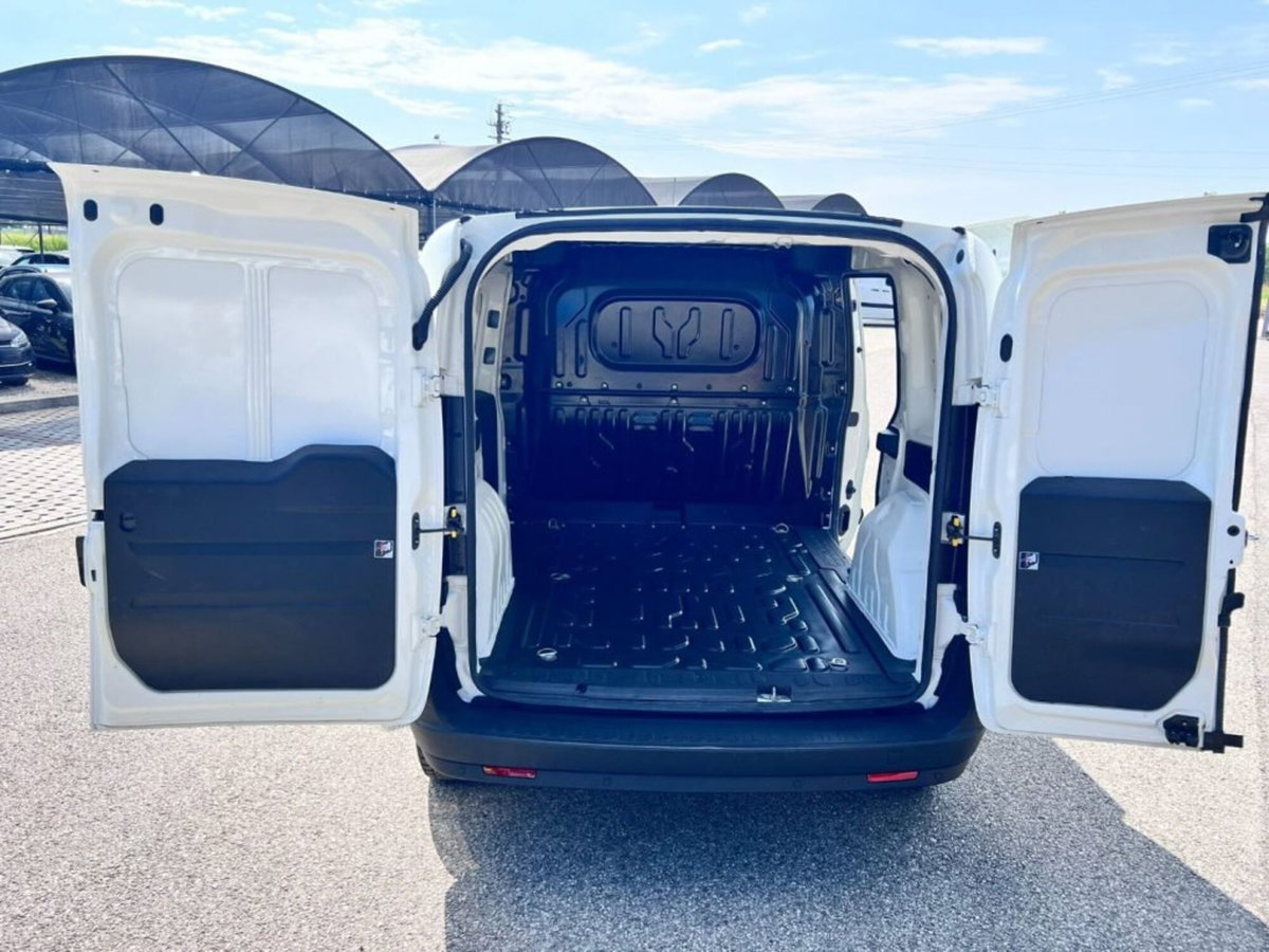 Fiat Doblò Furgone 1.6 MJT 105CV PC-TN Cargo Lamierato SX E5+ (8)