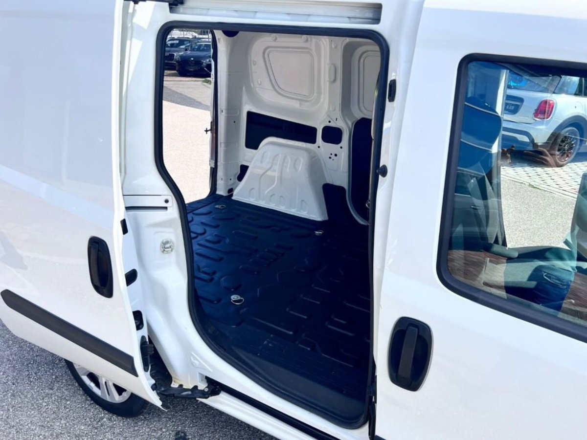 Fiat Doblò Furgone 1.6 MJT 105CV PC-TN Cargo Lamierato SX E5+ (9)