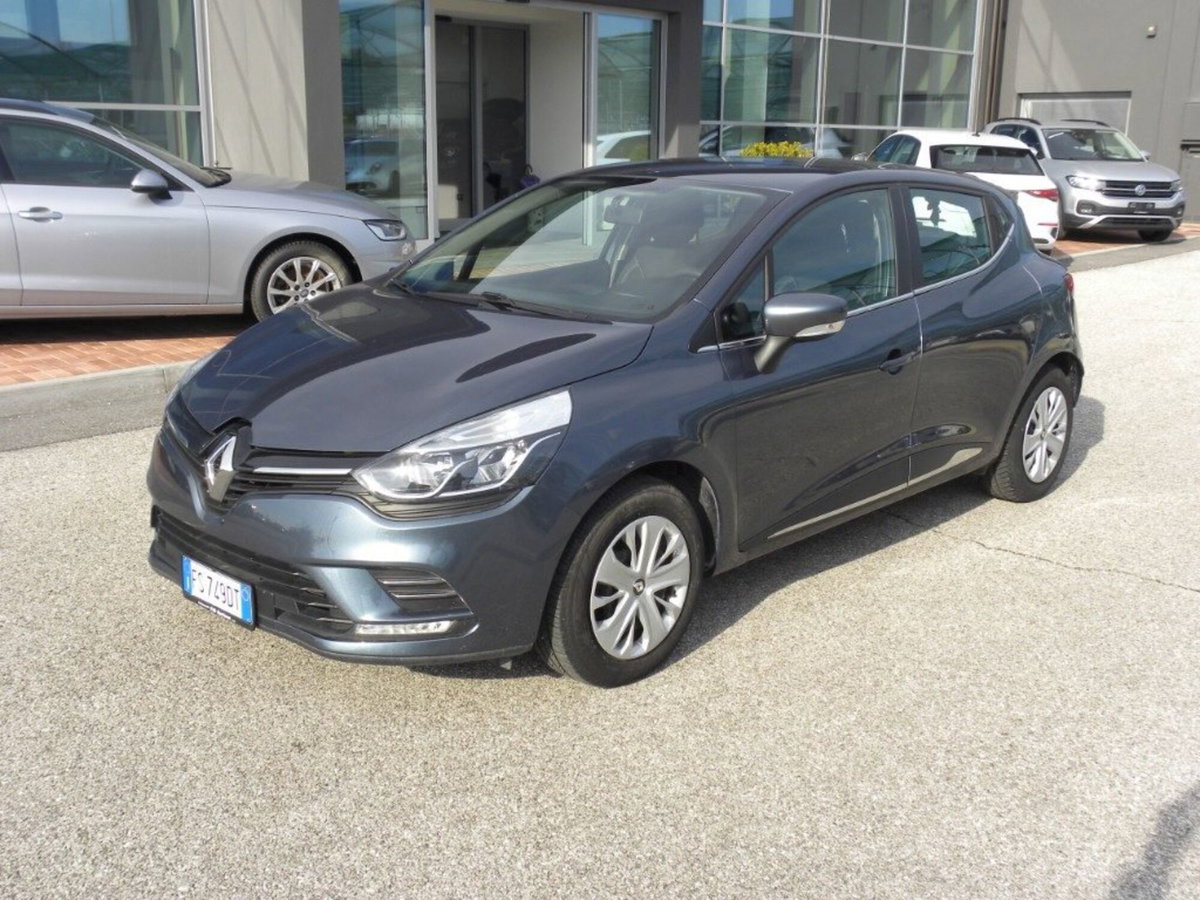 Renault Clio TCe 12V 90 CV GPL 5 porte Moschino Zen