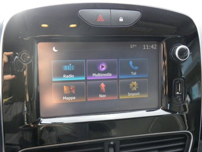 Renault Clio TCe 12V 90 CV GPL 5 porte Moschino Zen (13)