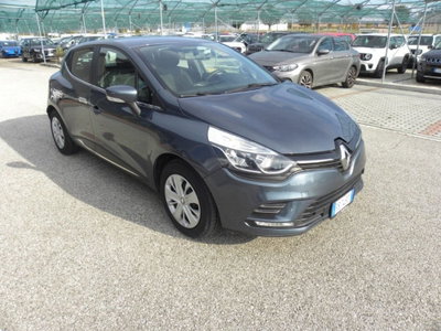 Renault Clio TCe 12V 90 CV GPL 5 porte Moschino Zen (2)